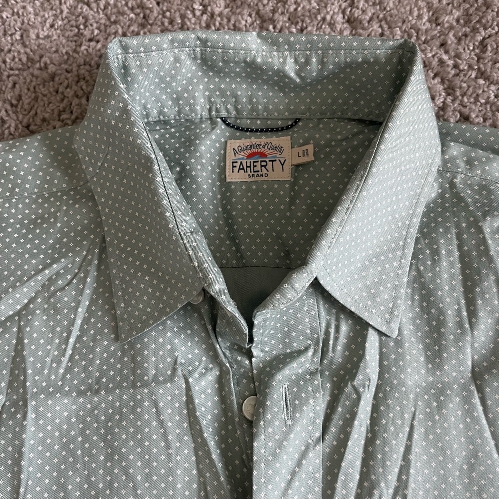 Faherty Cloud Button Down Short Sleeve Shirt - image 4